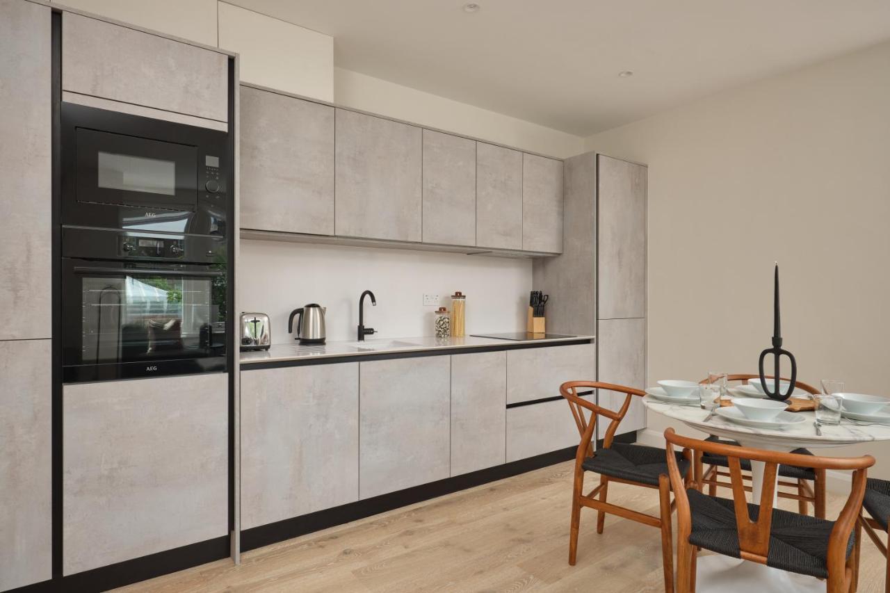 Fulham - Hestercombe House By Viridian