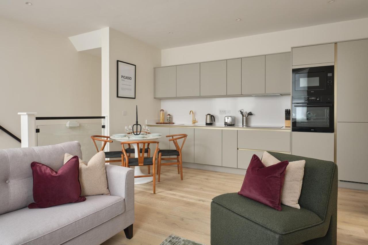Fulham - Hestercombe House By Viridian *